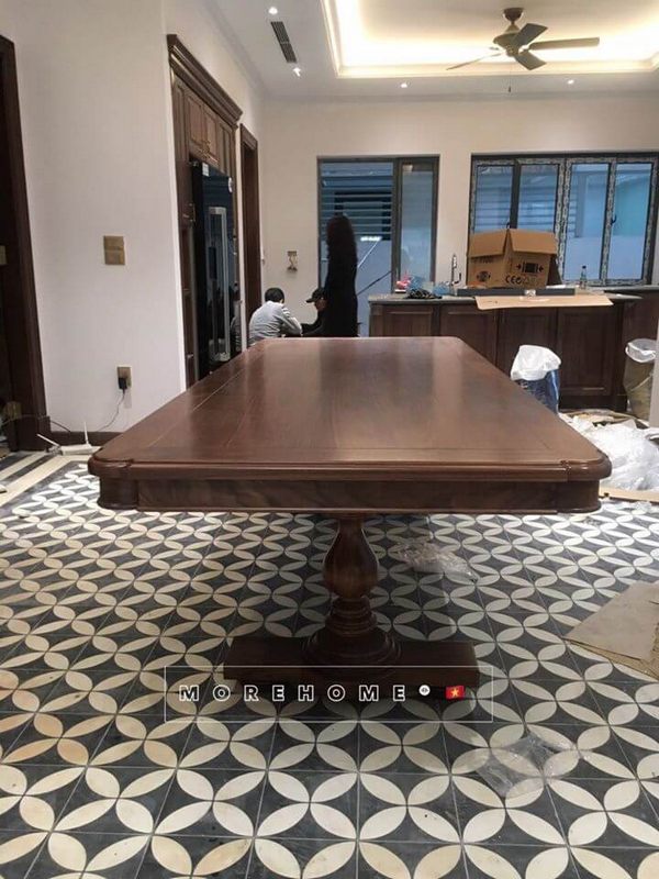 Morehome chuyên sản xuất bàn ăn gỗ óc chó nguyên tấm đẹp, chất lượng uy tín